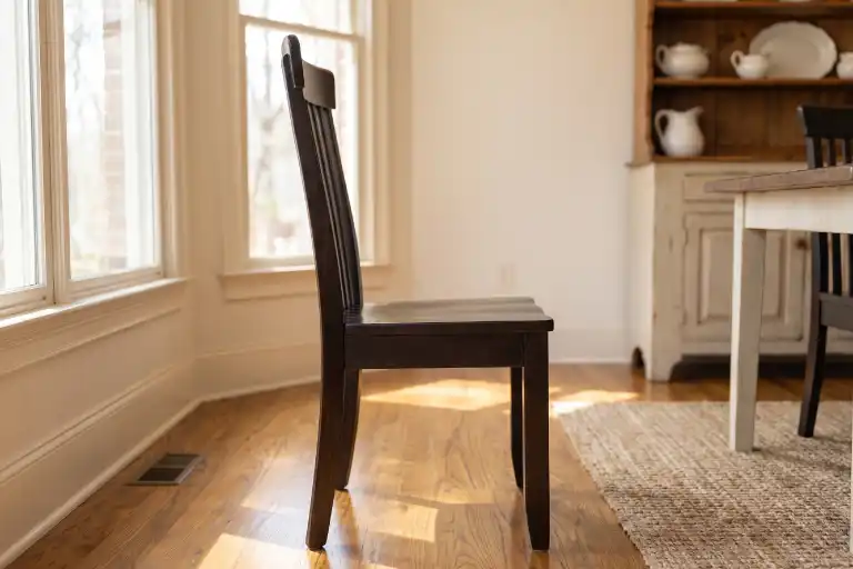 chair-the-evermont-02